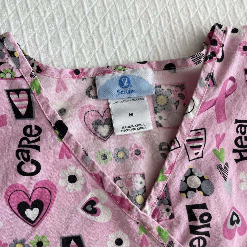 SB Scrubs Breast Cancer Awareness Pink Ribbons Hearts Scrub Top Size M Cotton - Picture 10 of 10